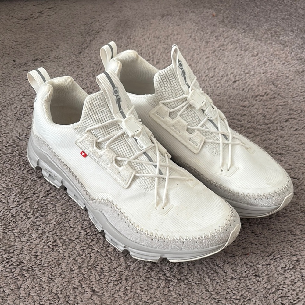 Oncloud cloud-away women’s sneakers